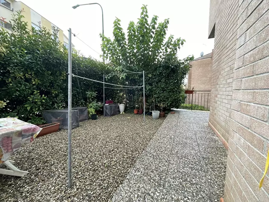 Immagine 6 di Appartamento in affitto  a Siena