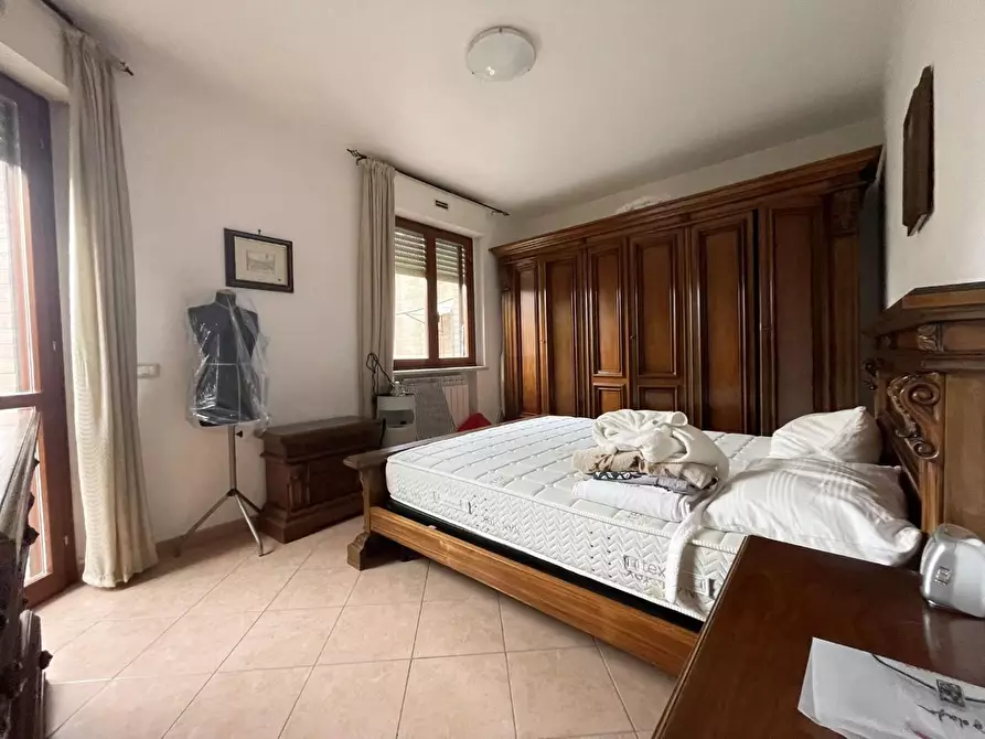 Immagine 7 di Appartamento in affitto  a Siena