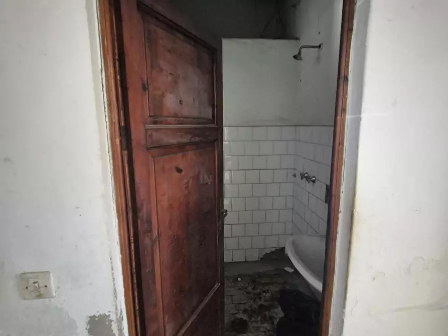 Immagine 24 di Appartamento in vendita  a Peccioli