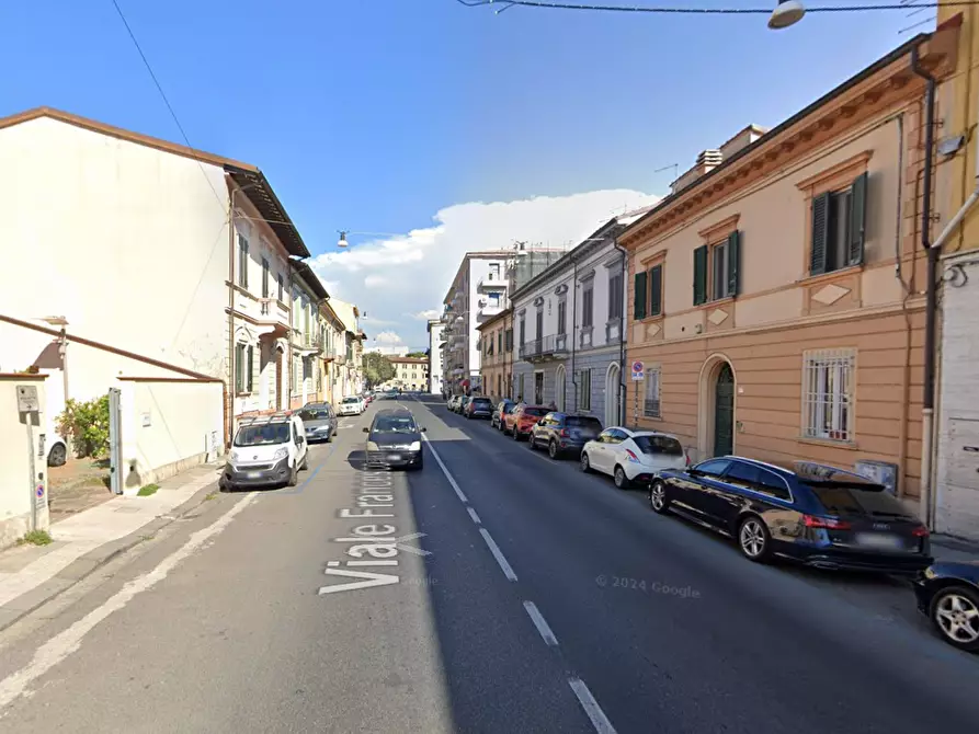 Immagine 3 di Locale commerciale in vendita  a Pisa