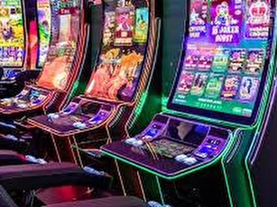 Immagine 6 di Attività commerciale in vendita  a Livorno