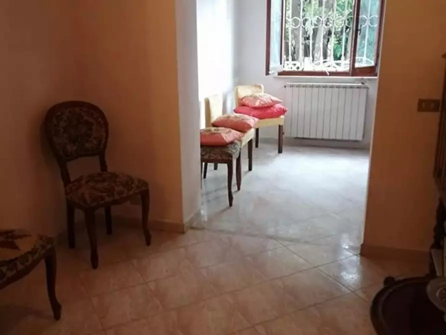 Immagine 3 di Appartamento in vendita  a Castelnuovo Magra