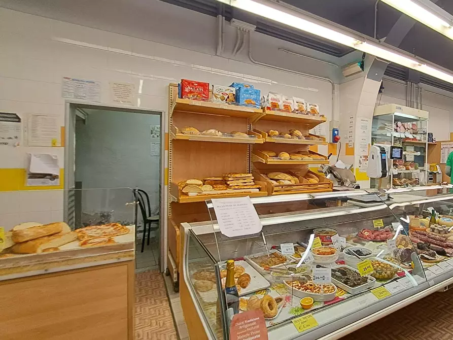Immagine 7 di Alimentari in affitto  a Cerreto Guidi
