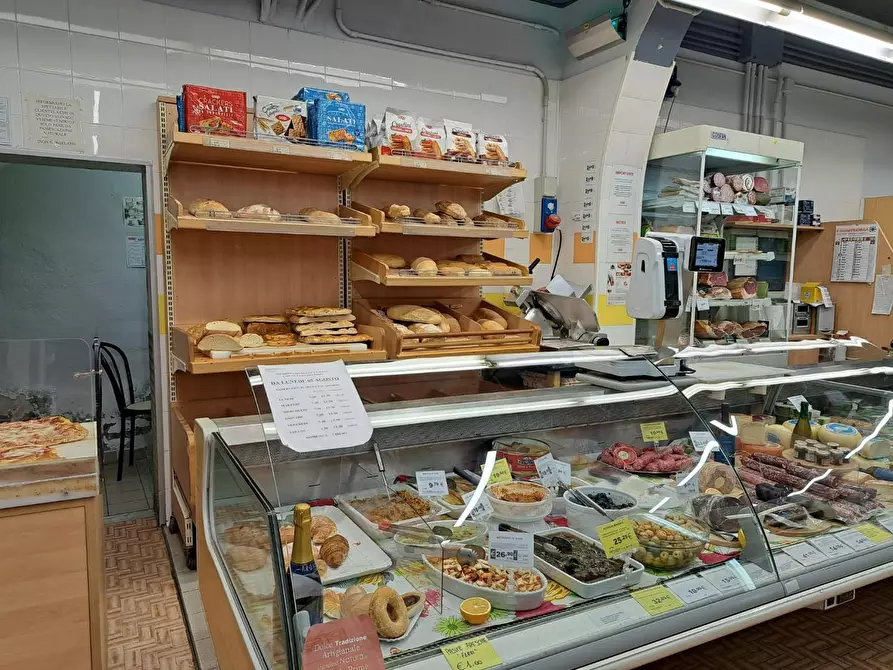Immagine 4 di Alimentari in affitto  a Cerreto Guidi