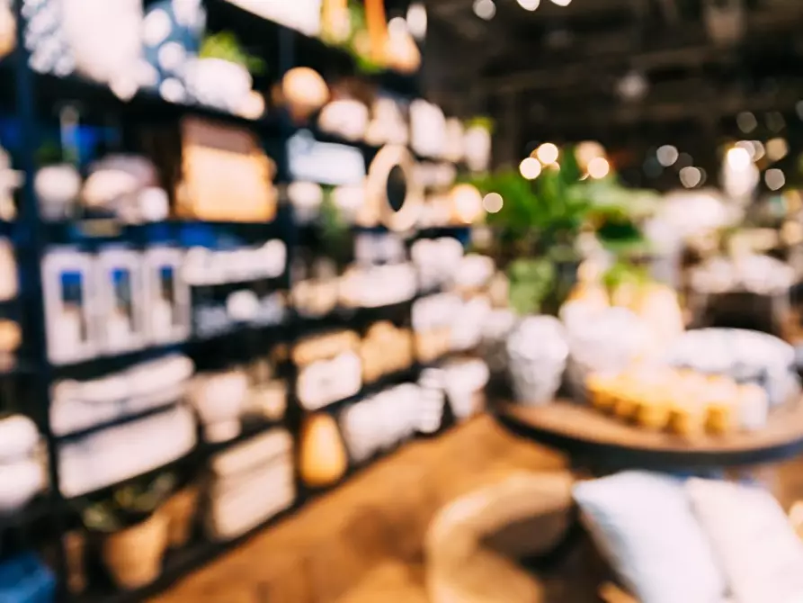 Immagine 14 di Negozio in affitto  a Empoli