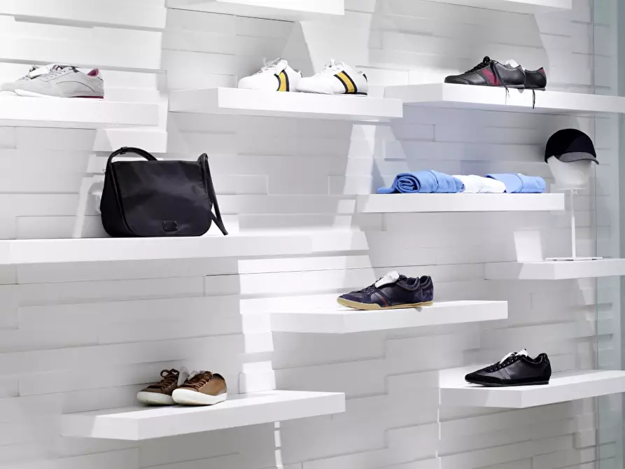 Immagine 4 di Negozio in affitto  a Empoli