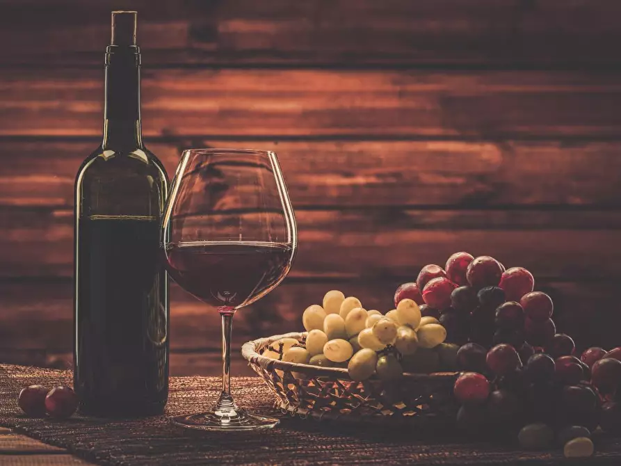 Immagine 5 di Negozio in affitto  a Empoli