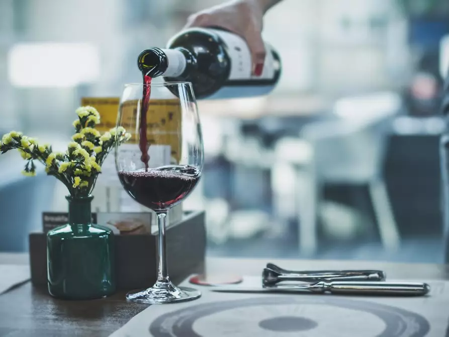 Immagine 8 di Negozio in affitto  a Empoli