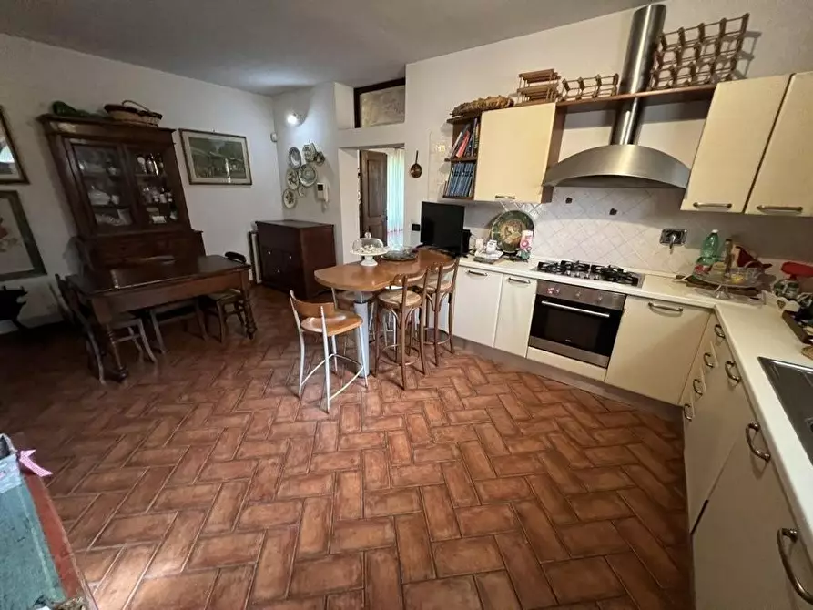 Immagine 5 di Villa in vendita  a Cecina