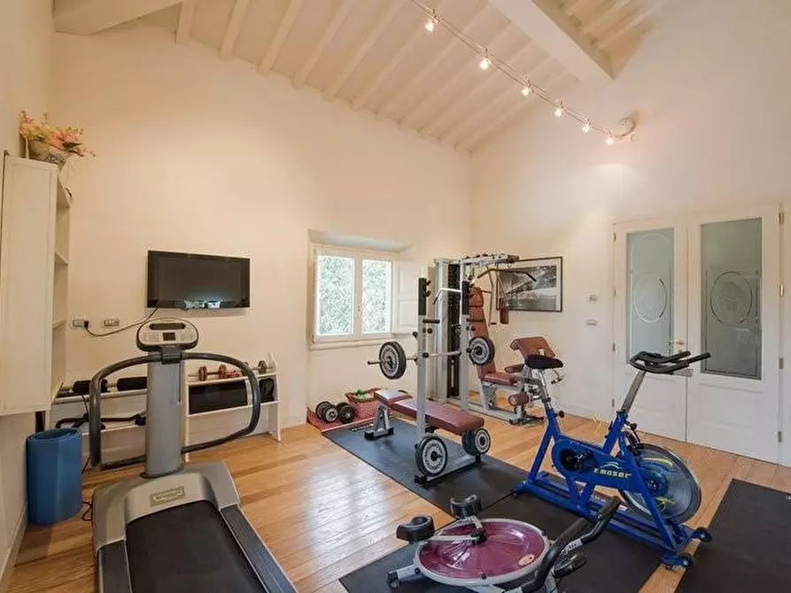 Immagine 29 di Villa in vendita  a Signa