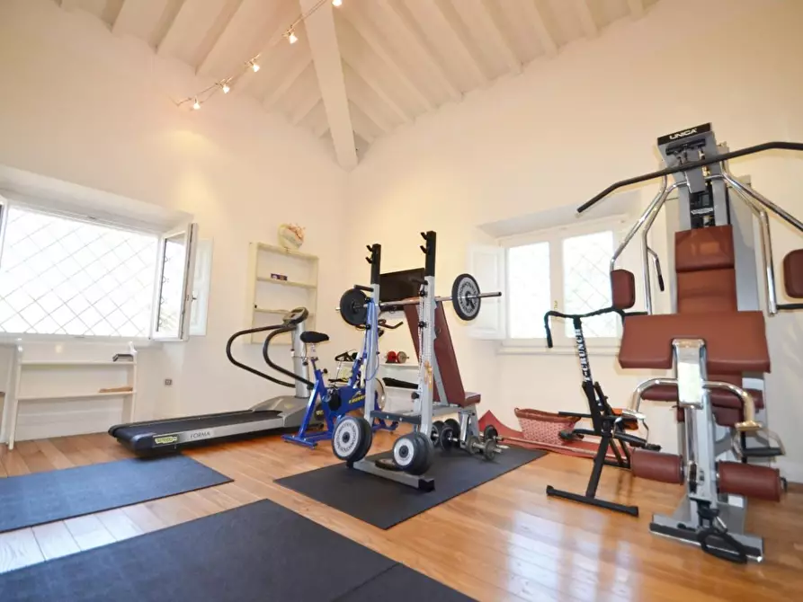 Immagine 28 di Villa in vendita  a Signa