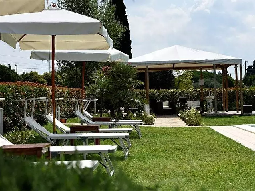 Immagine 31 di Villa in vendita  a Signa