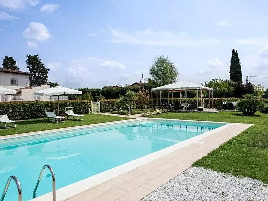 Immagine 36 di Villa in vendita  a Signa