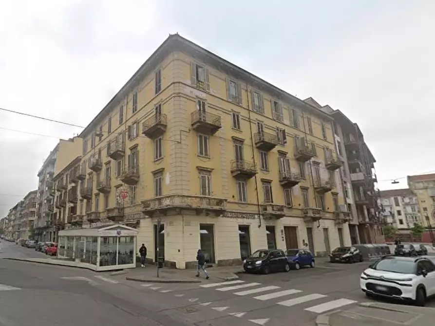 Immagine 1 di Appartamento in vendita  a Torino