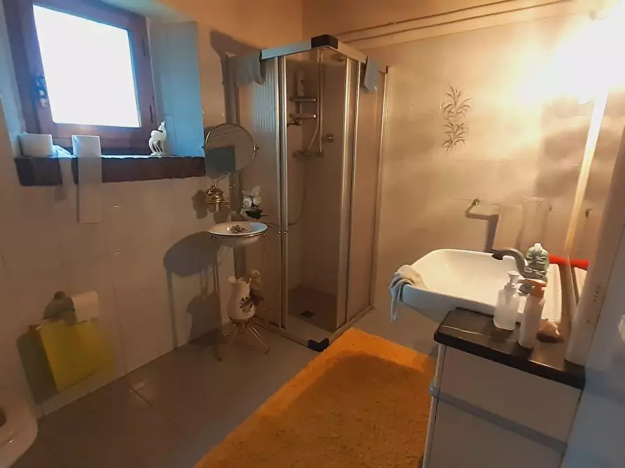 Immagine 21 di Rustico / casale in vendita  a Massa E Cozzile