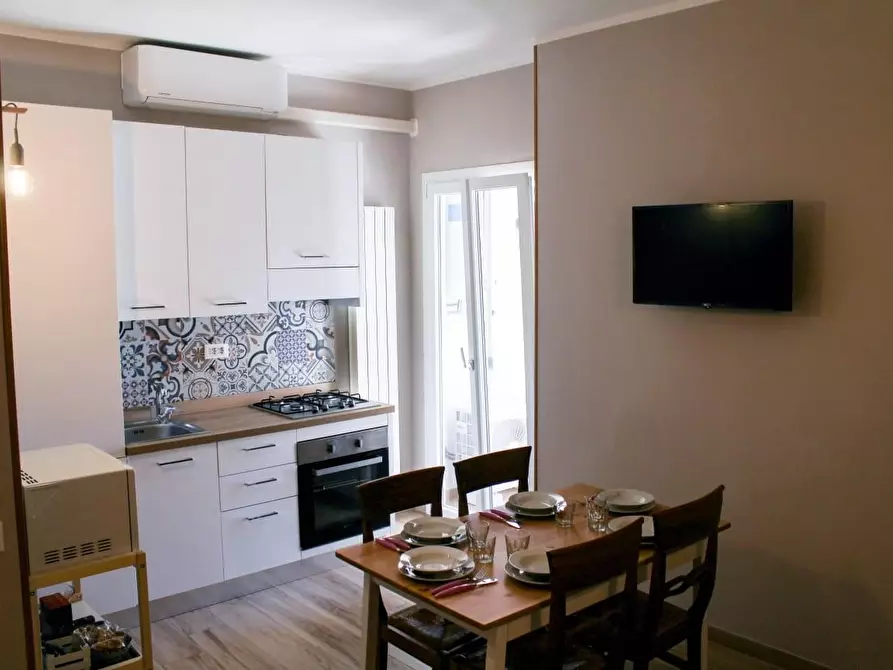 Immagine 10 di Appartamento in affitto  a Carrara