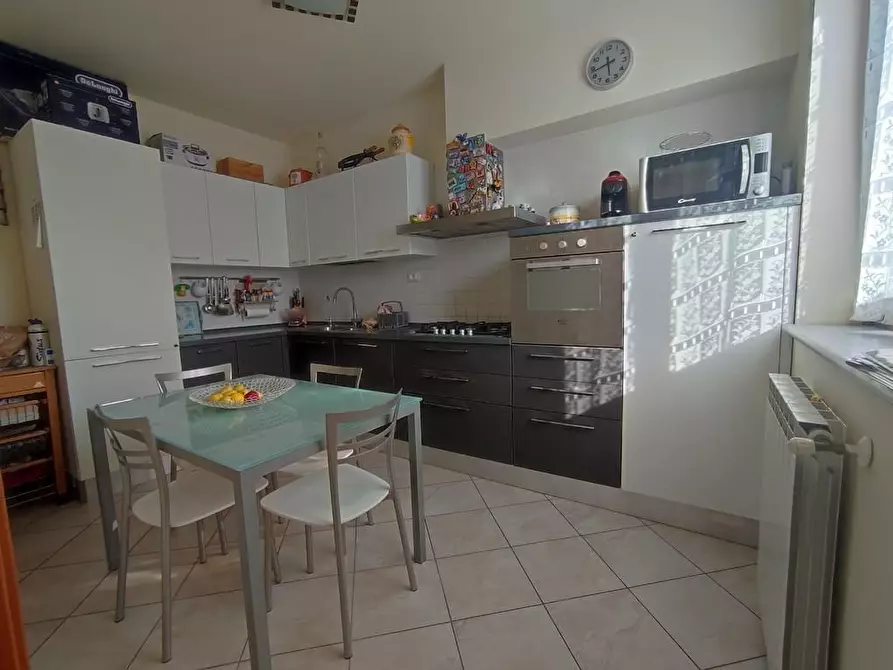 Immagine 9 di Appartamento in vendita  a Carrara