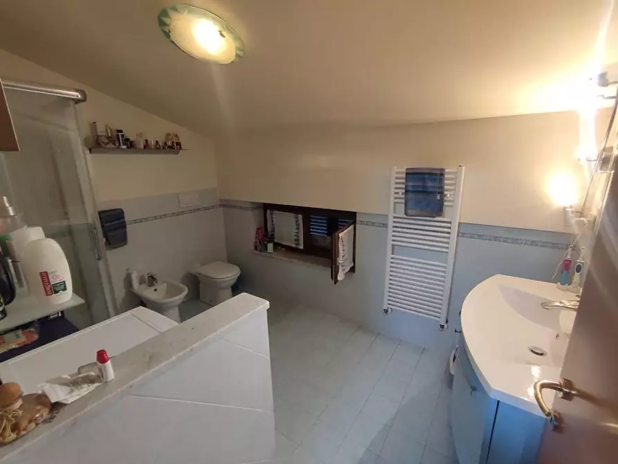 Immagine 19 di Appartamento in vendita  a Carrara