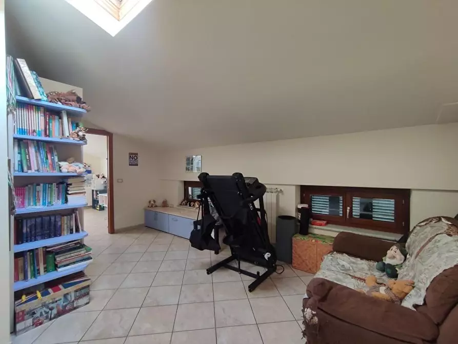 Immagine 16 di Appartamento in vendita  a Carrara