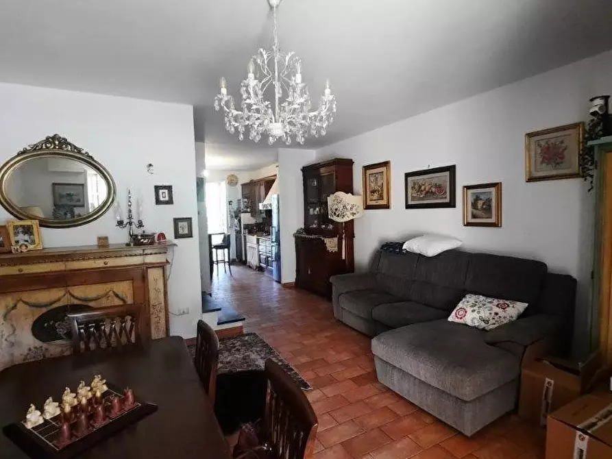 Immagine 8 di Villetta a schiera in vendita  a Vicopisano