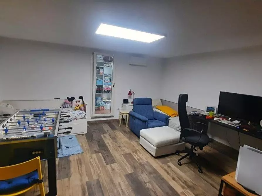 Immagine 19 di Villetta a schiera in vendita  a Vicopisano