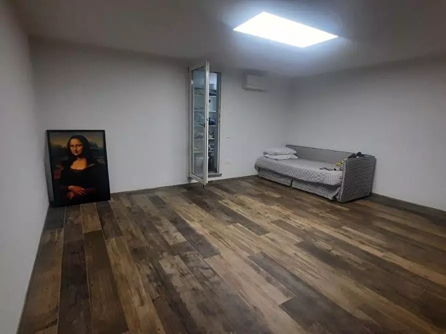 Immagine 48 di Villetta a schiera in vendita  a Vicopisano