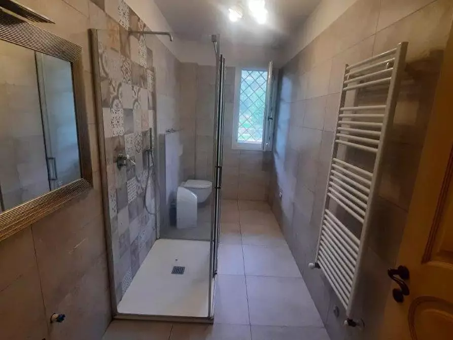 Immagine 58 di Villetta a schiera in vendita  a Vicopisano