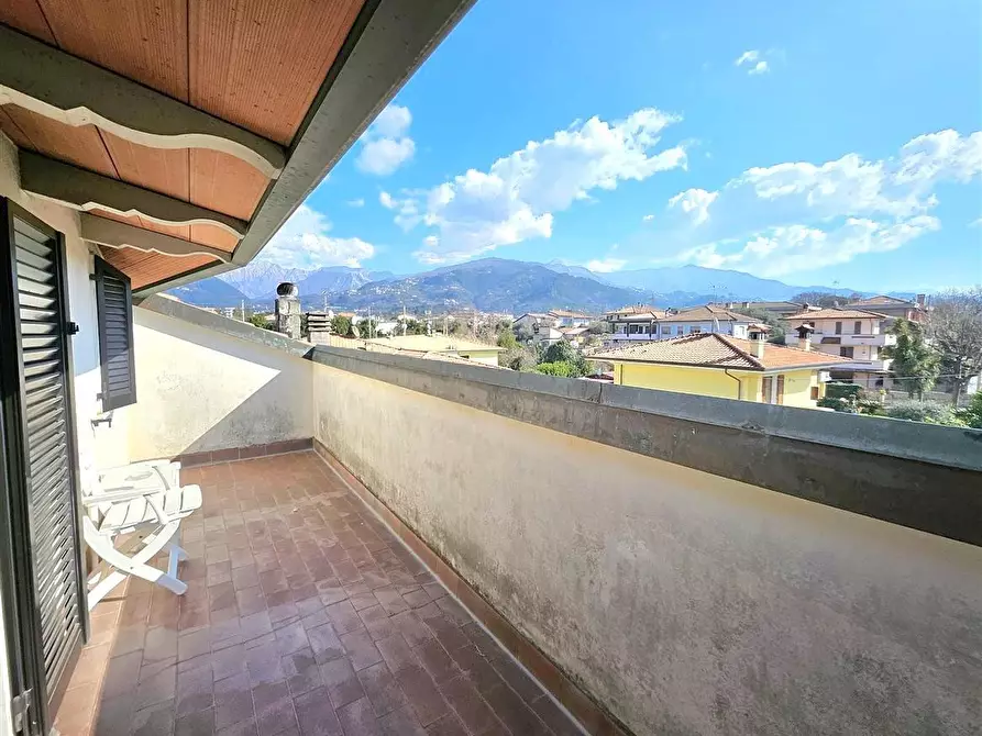 Immagine 23 di Appartamento in vendita  a Massa