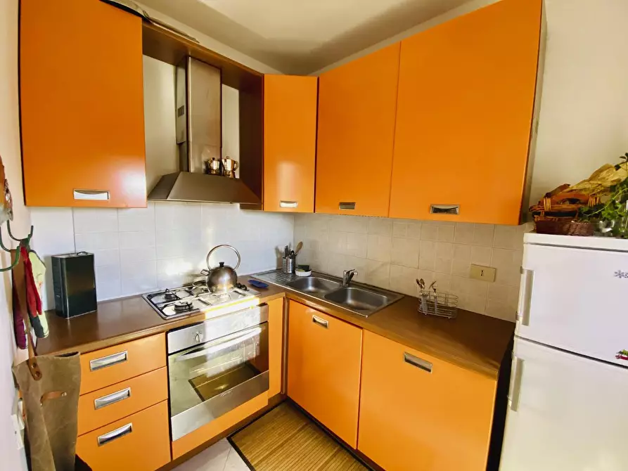 Immagine 5 di Appartamento in vendita  a Livorno