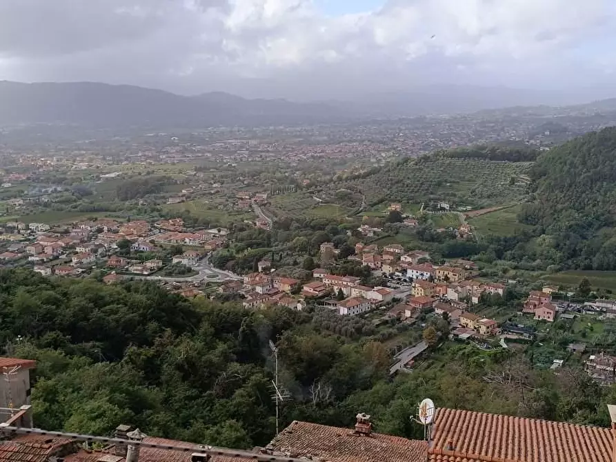 Immagine 2 di Appartamento in vendita  a Ortonovo