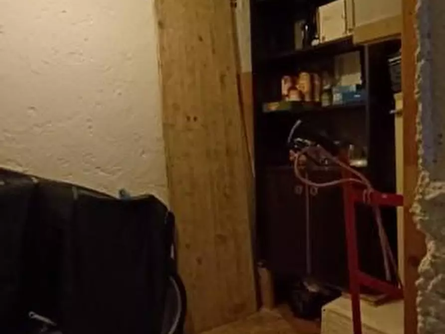 Immagine 24 di Appartamento in vendita  a Ortonovo