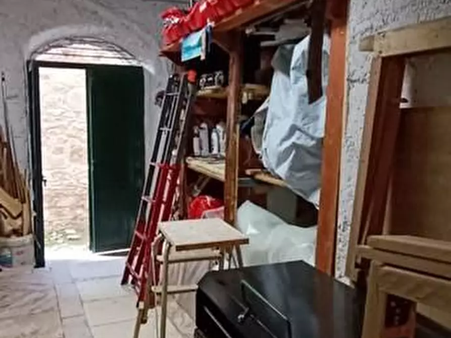 Immagine 27 di Appartamento in vendita  a Ortonovo