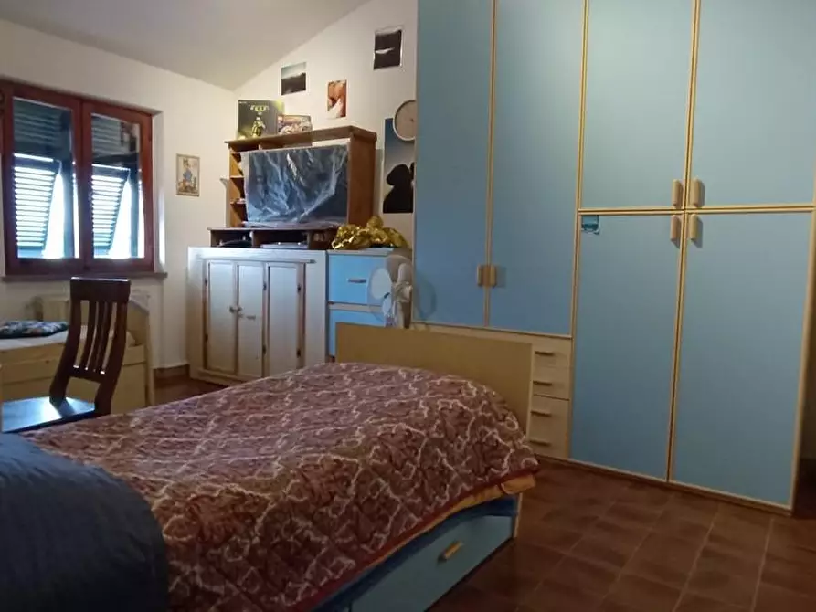 Immagine 17 di Appartamento in vendita  a Ortonovo