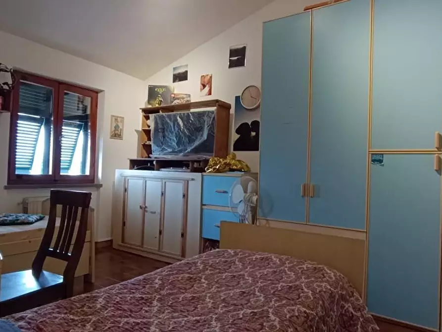 Immagine 15 di Appartamento in vendita  a Ortonovo