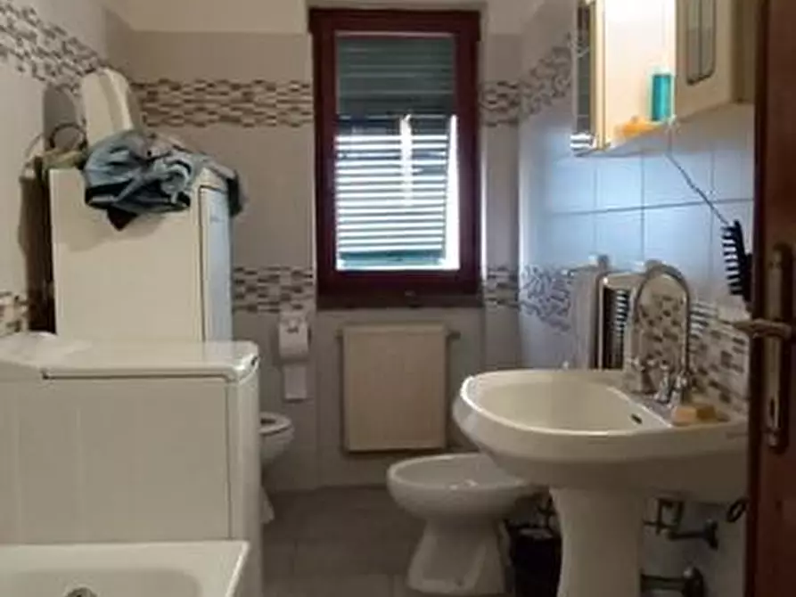 Immagine 18 di Appartamento in vendita  a Ortonovo