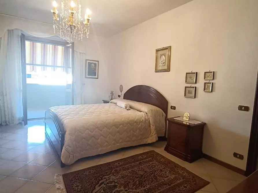 Immagine 8 di Villetta a schiera in vendita  a Carrara