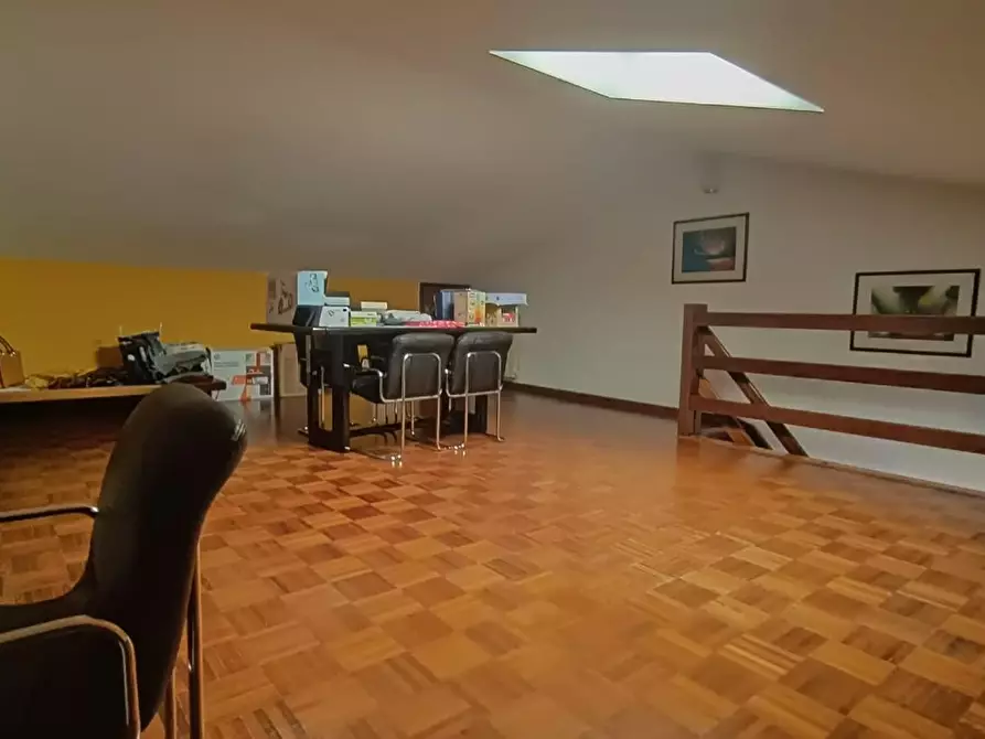 Immagine 19 di Villetta a schiera in vendita  a Carrara