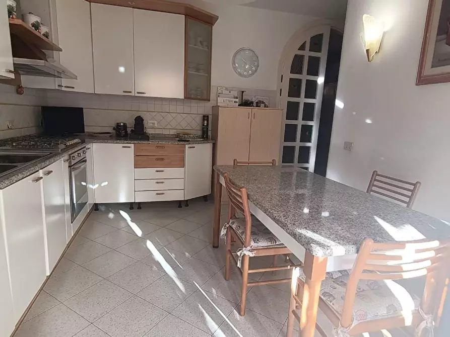 Immagine 6 di Villetta a schiera in vendita  a Carrara