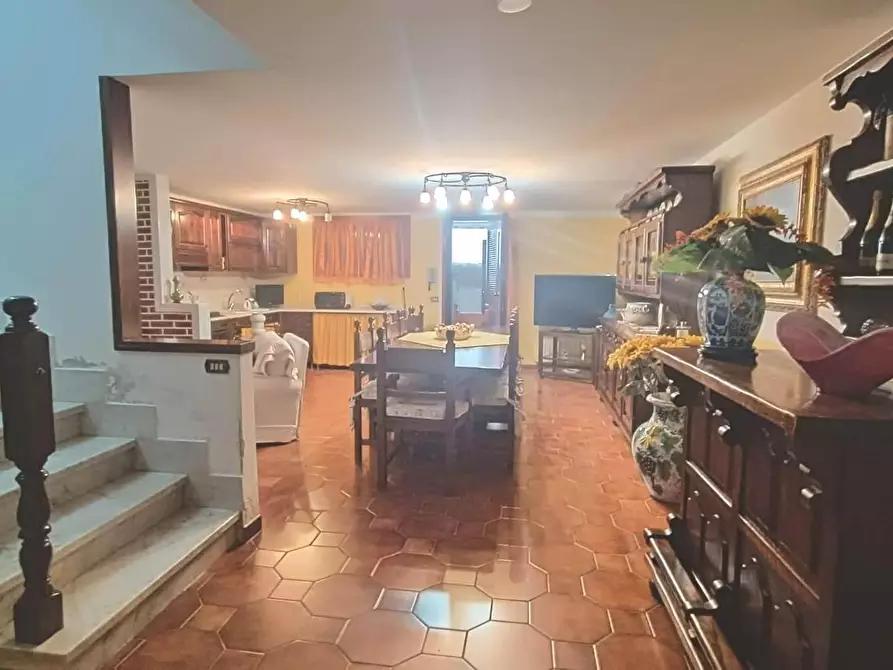 Immagine 31 di Villetta a schiera in vendita  a Carrara