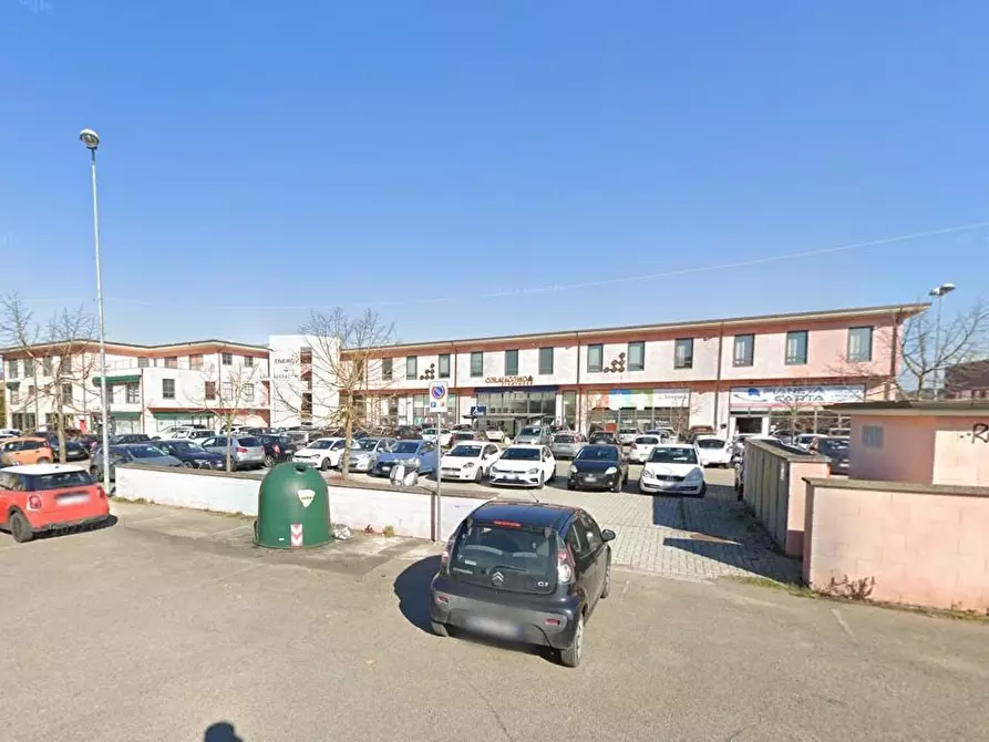 Immagine 1 di Ufficio in vendita  a Pontedera