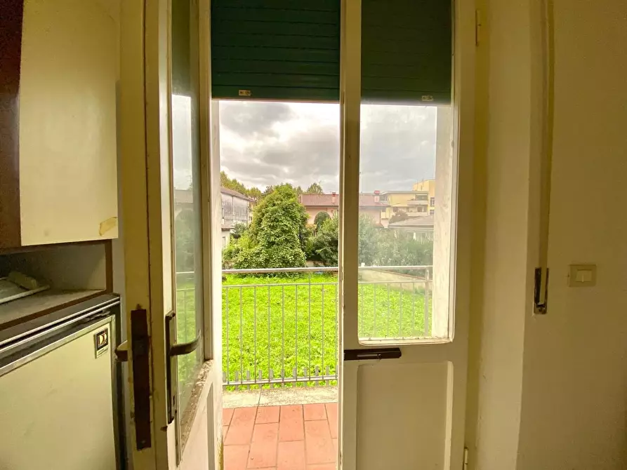 Immagine 17 di Villa in vendita  a Santa Maria A Monte