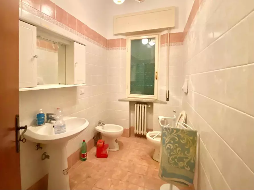 Immagine 15 di Villa in vendita  a Santa Maria A Monte