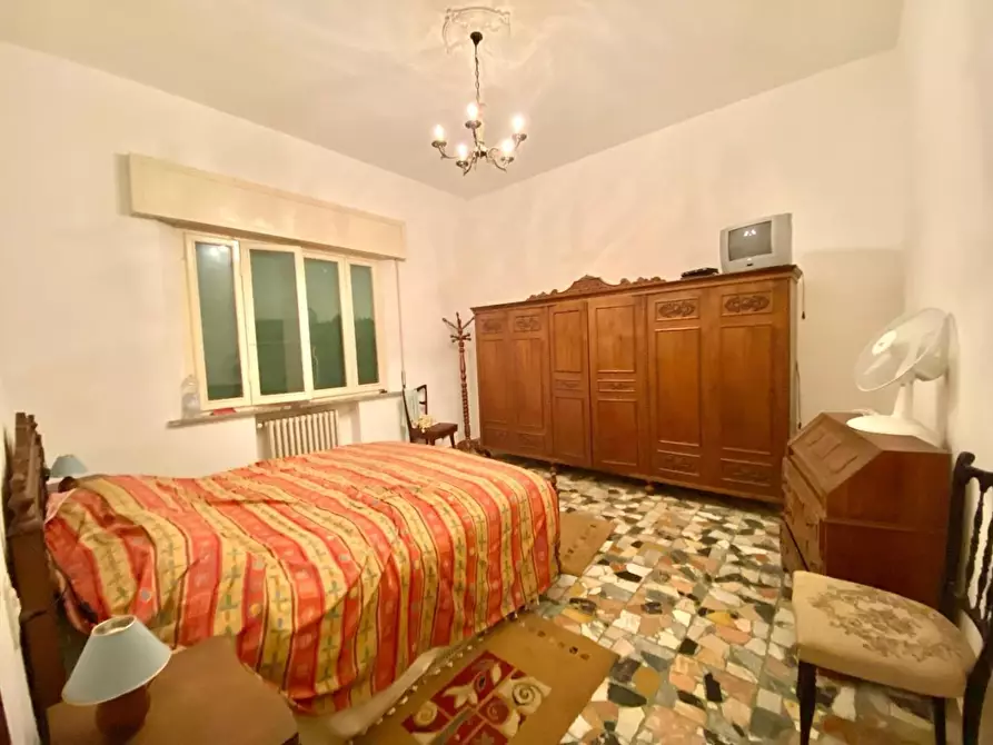 Immagine 13 di Villa in vendita  a Santa Maria A Monte