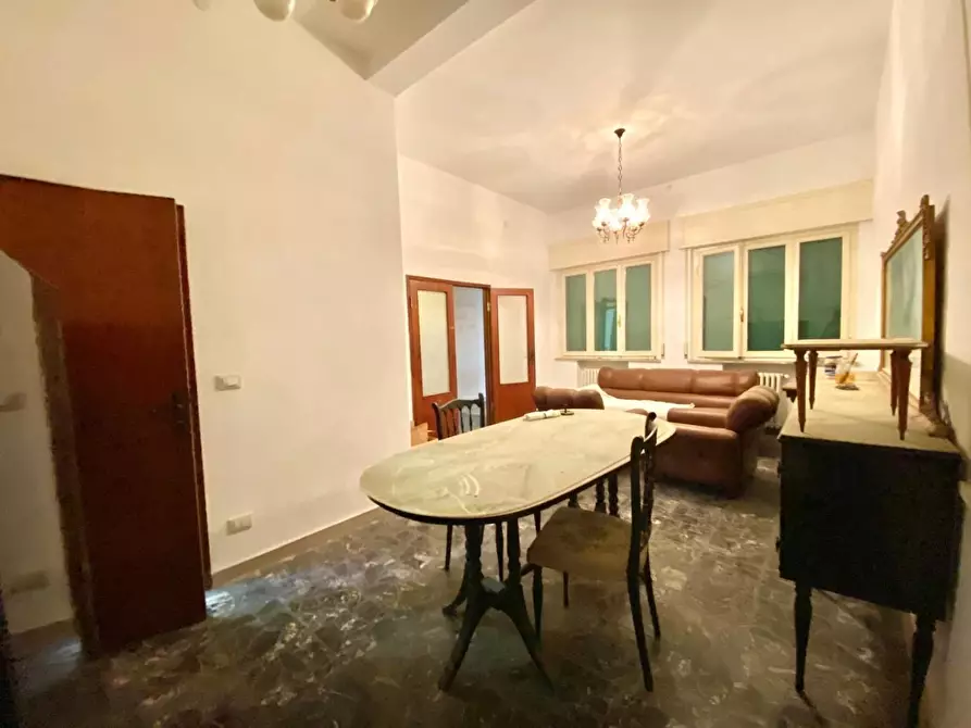 Immagine 3 di Villa in vendita  a Santa Maria A Monte