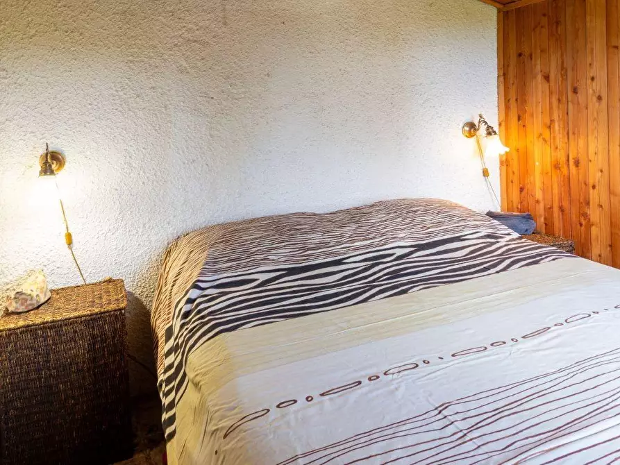 Immagine 21 di Casa bifamiliare in vendita  a Zeri