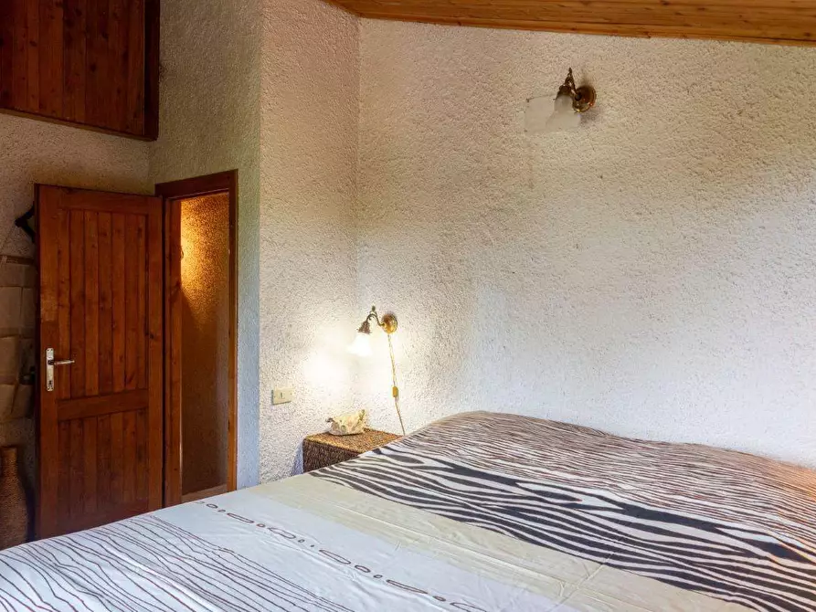 Immagine 22 di Casa bifamiliare in vendita  a Zeri