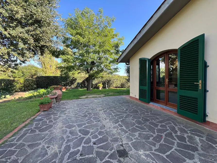Immagine 8 di Villa in vendita  a Empoli