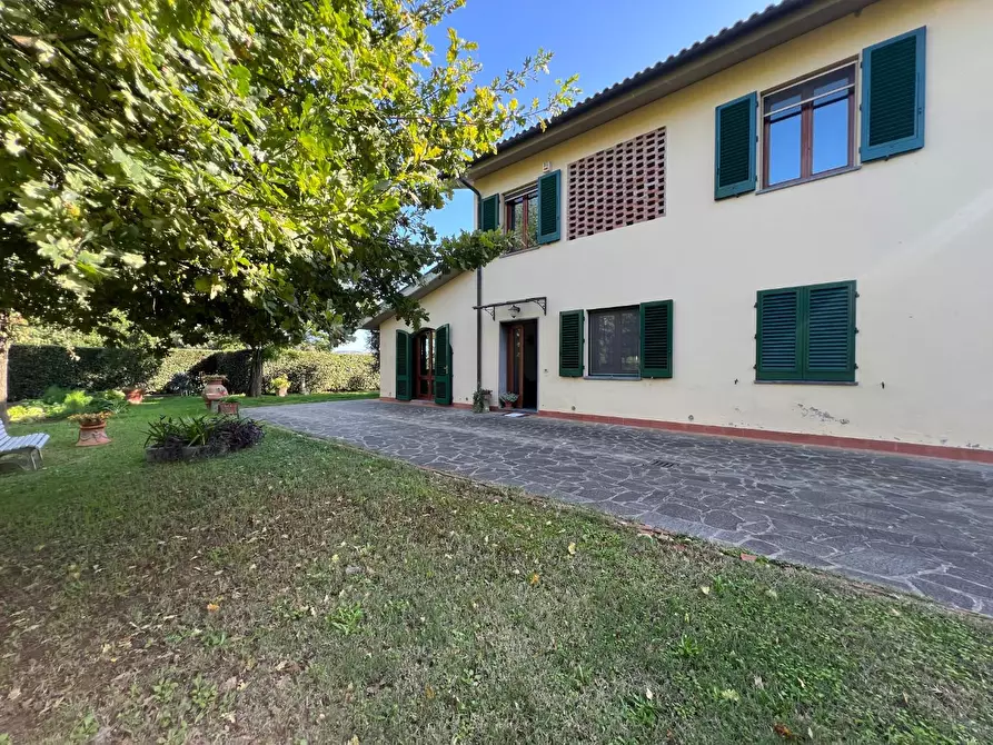 Immagine 7 di Villa in vendita  a Empoli