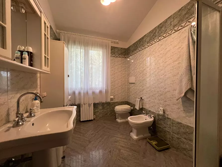 Immagine 38 di Villa in vendita  a Empoli