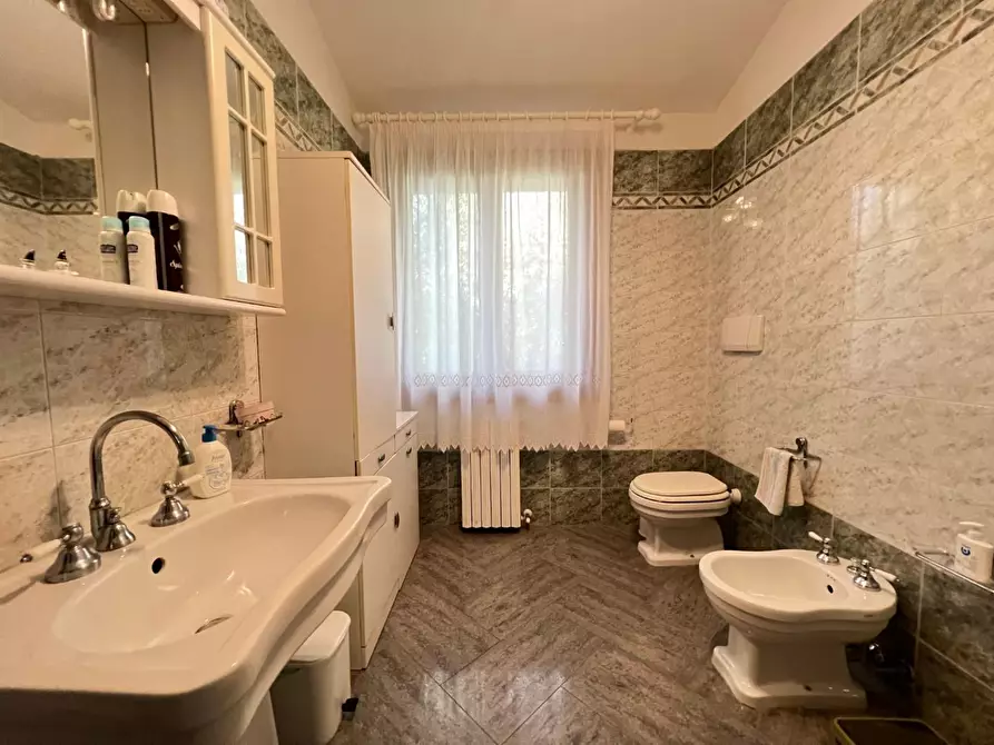 Immagine 39 di Villa in vendita  a Empoli